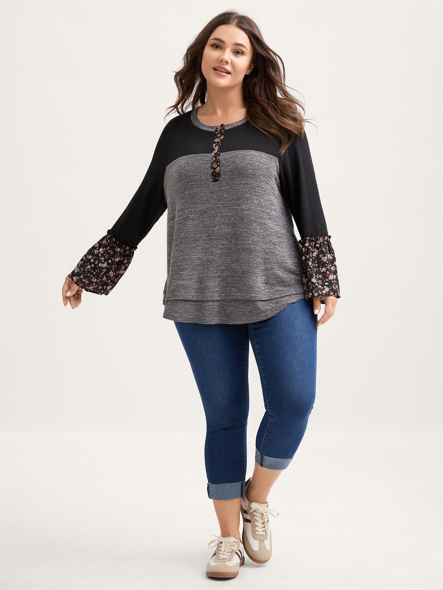 Floral Print Flared Sleeve Contrast Sweatshirt