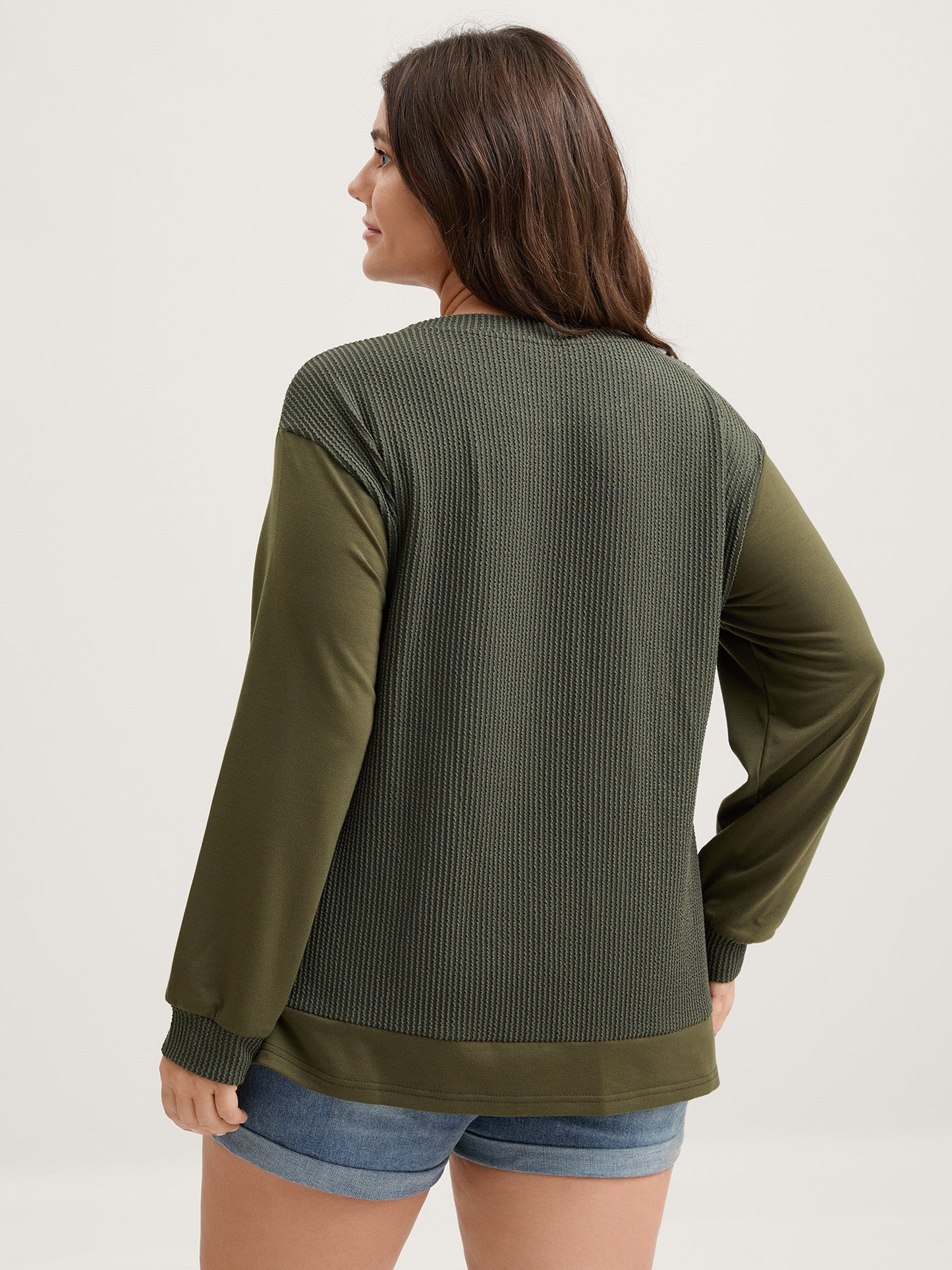 Textured Pit Strip Round Neck Sweatshirt