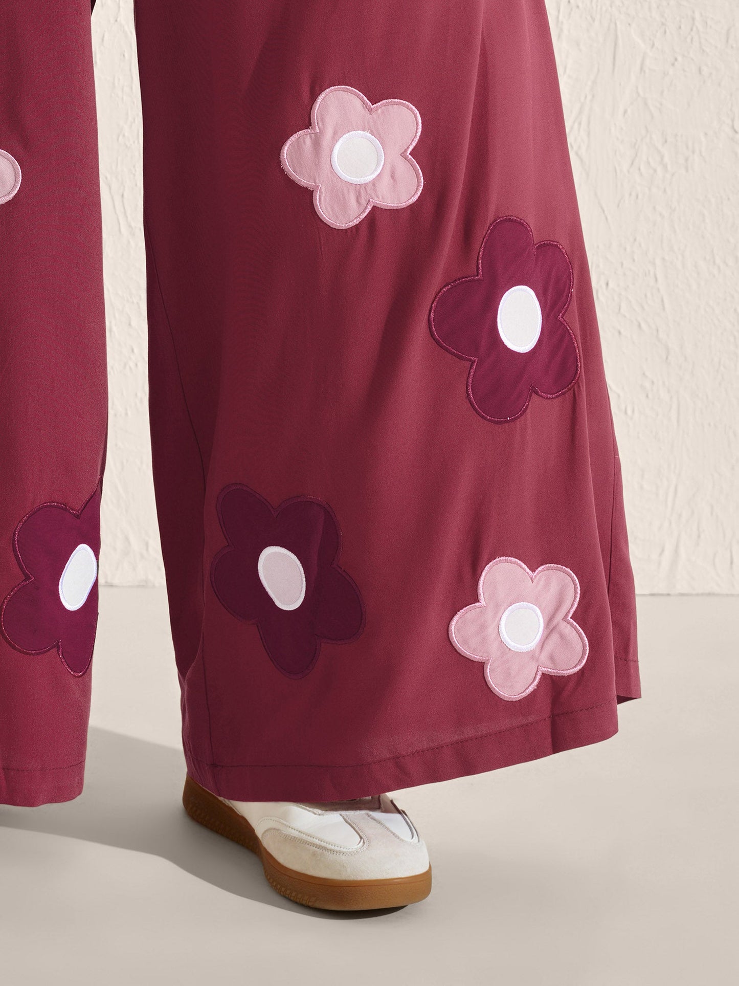 Floral Applique Embroidery Wide-Leg Pants