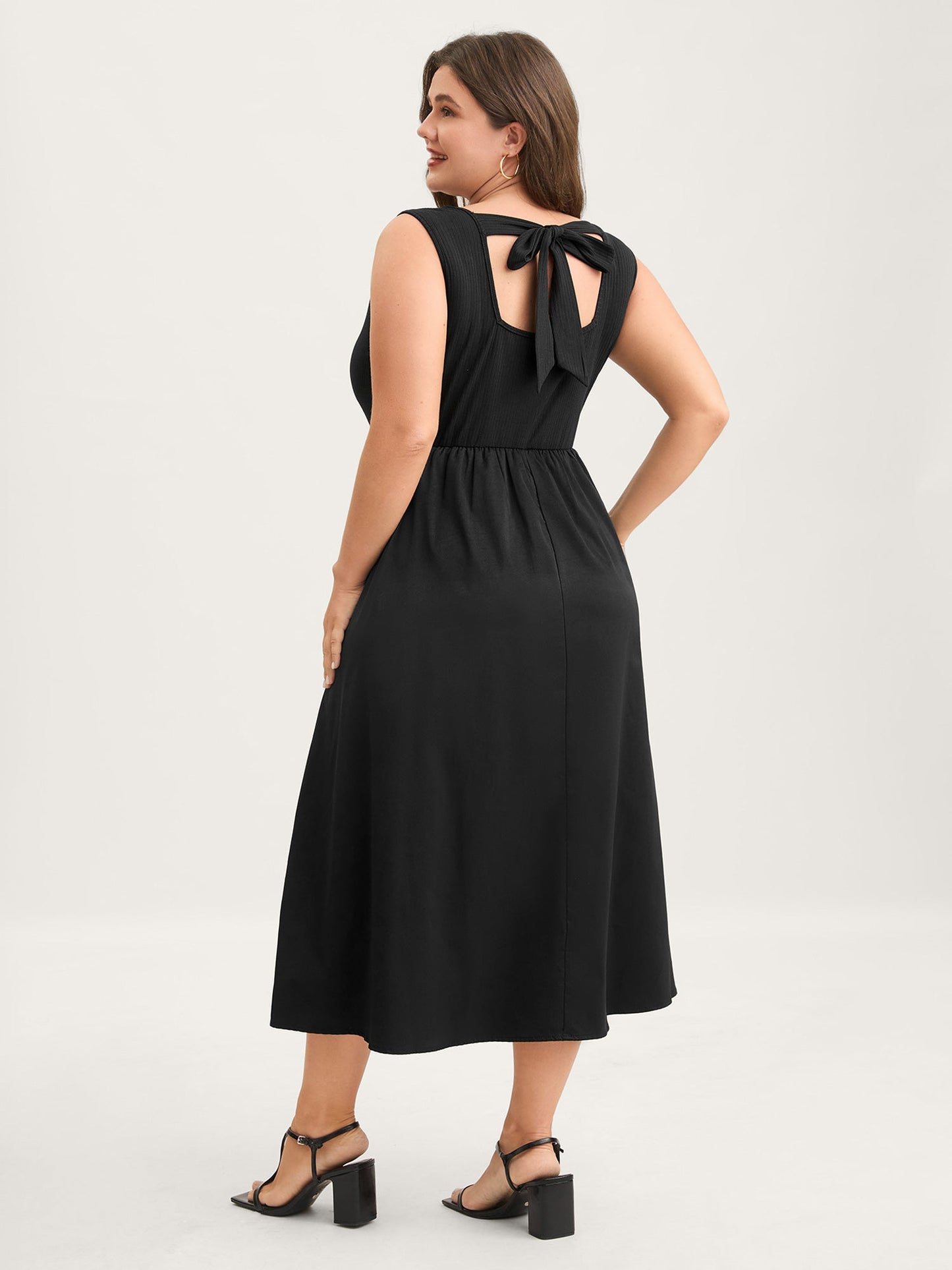 Backless Waist-Defining Tie Midi Dress