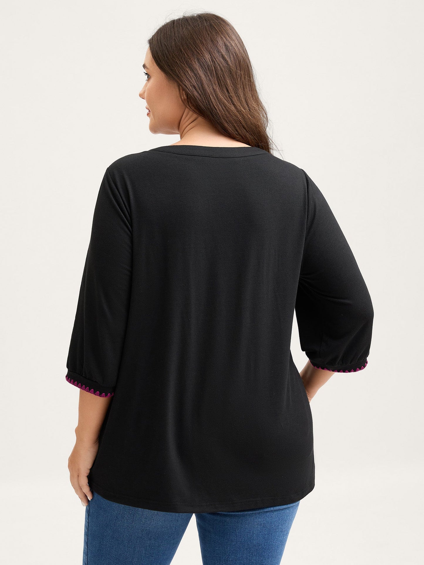 Contrast Embroidery Thread Detail T-Shirt