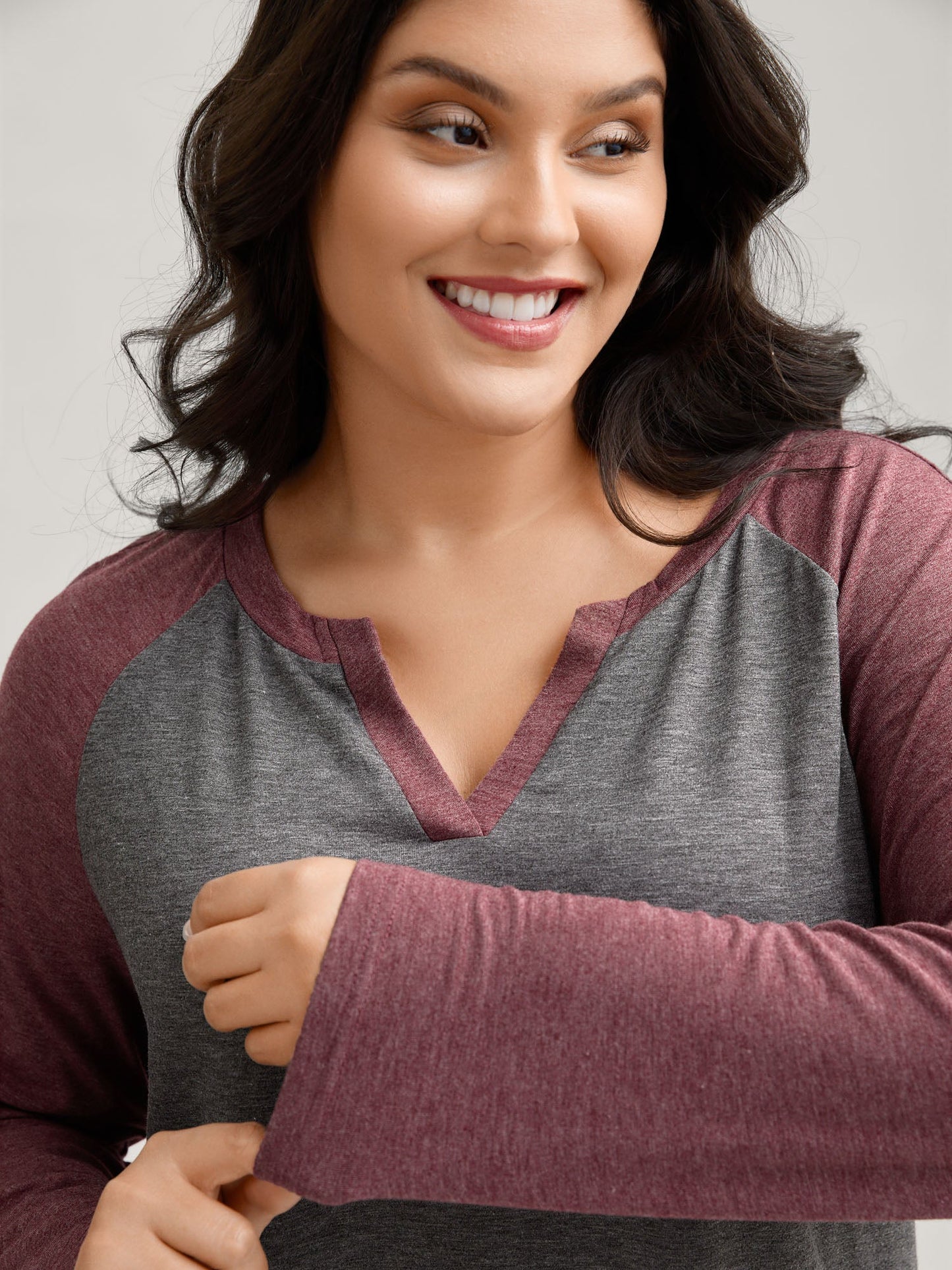 Color Contrast Raglan Sleeve Lounge Top