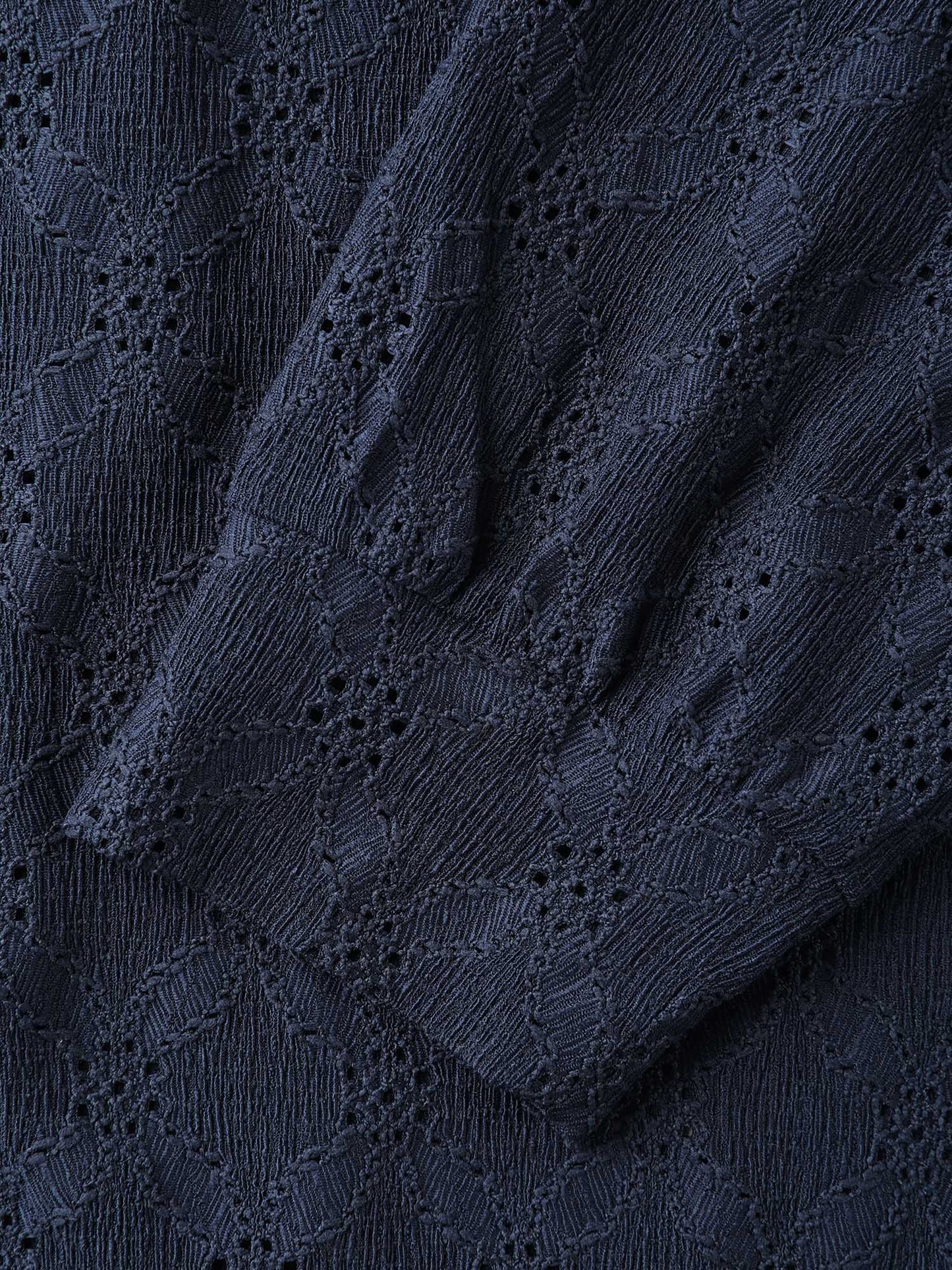 Stretchy Cross-Tie Textured T-Shirt
