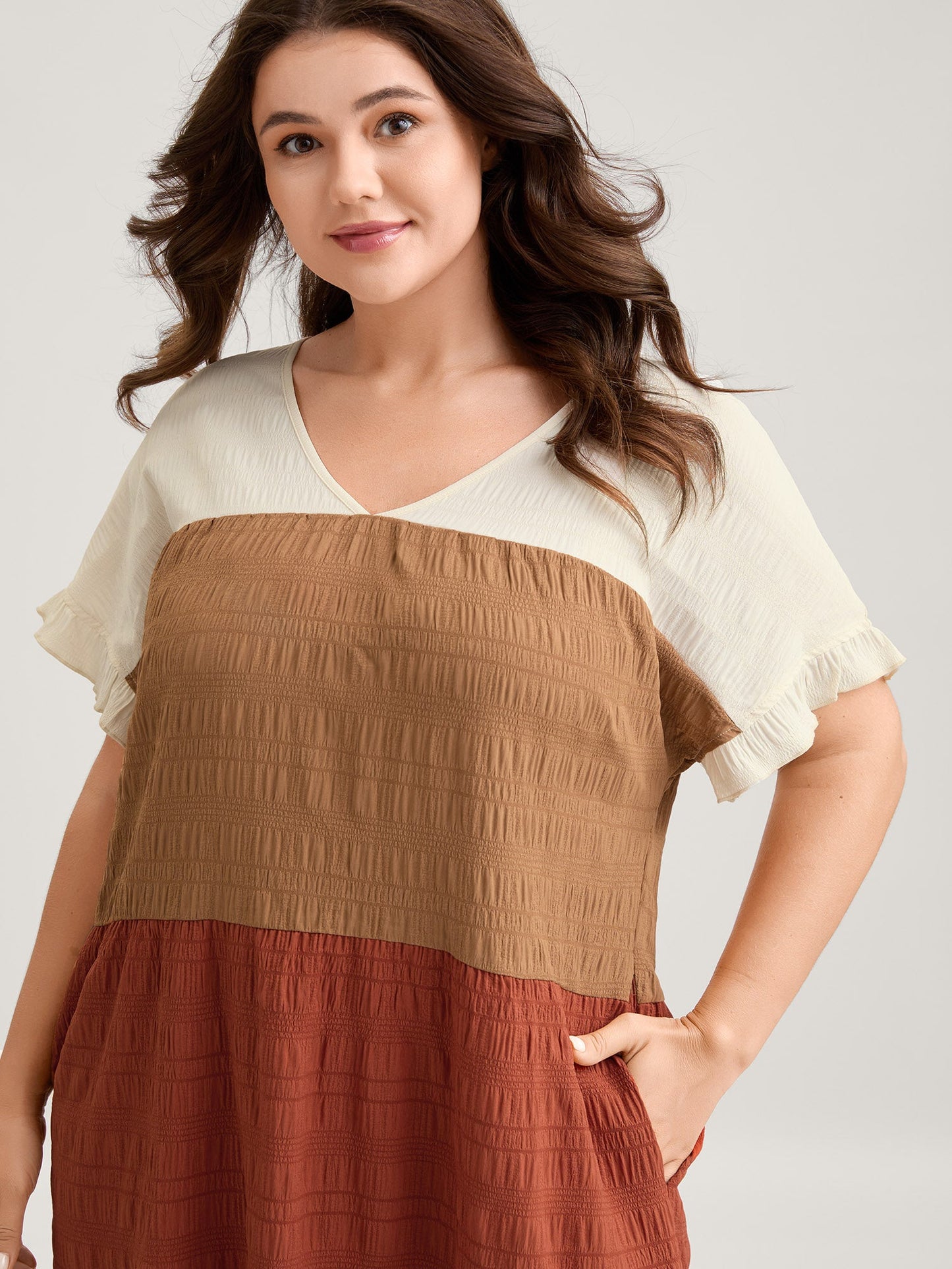 Textured Color Block Tiered Midi Dress