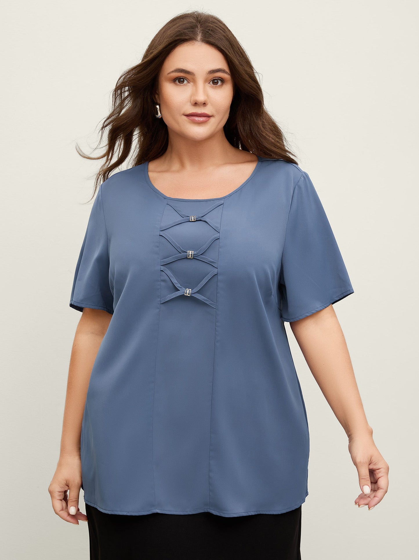 Cross-Tie Metal Detail Solid Blouse