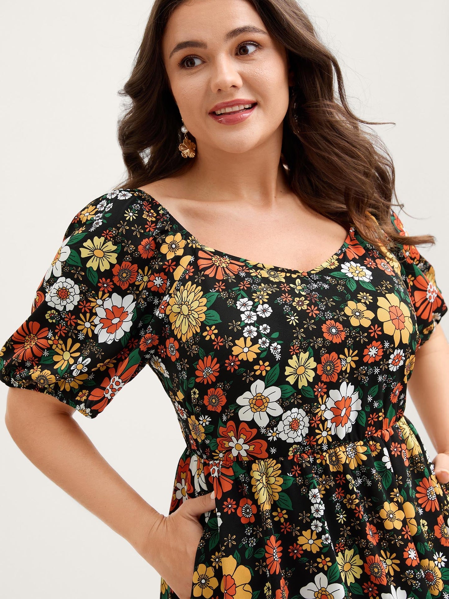 Bright Floral Print Sweetheart Neckline Midi Dress