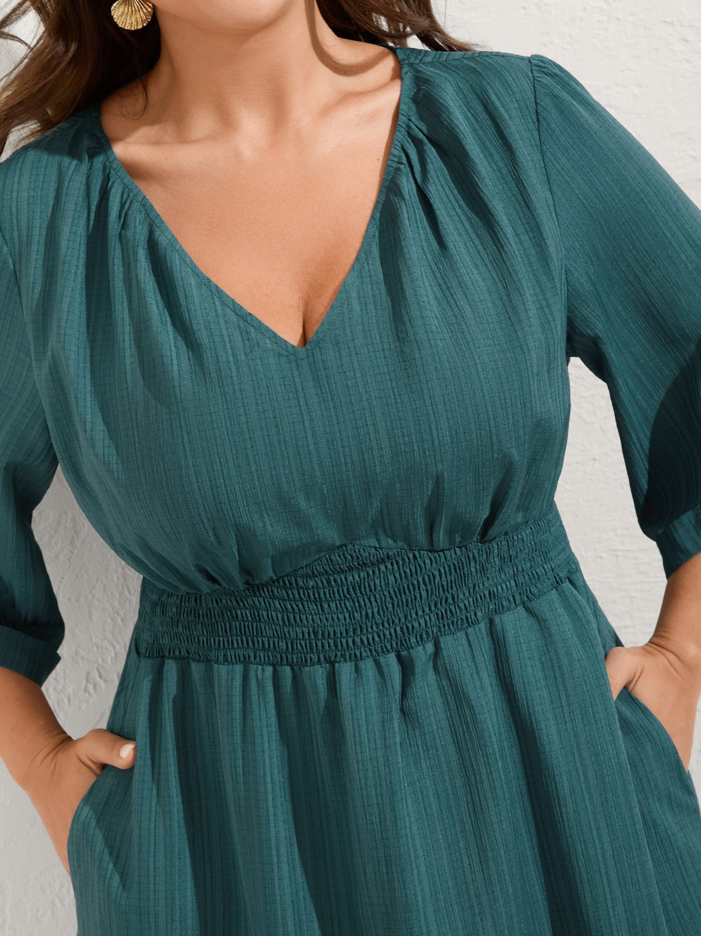 Textured Shirred-Waist Adjustable Pockets Midi Dress
