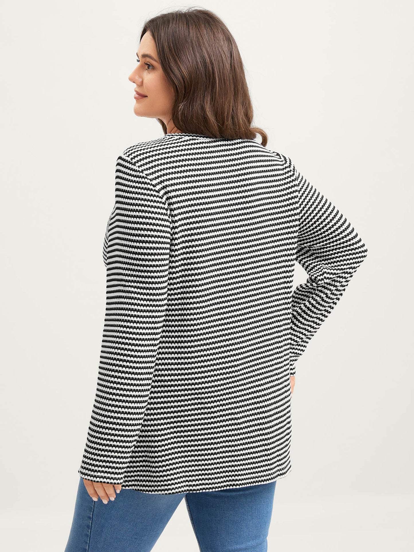 Geometric Texture Split Hem T-Shirt