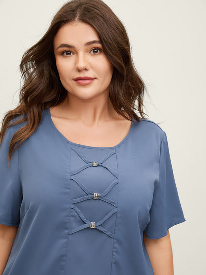 Cross-Tie Metal Detail Solid Blouse