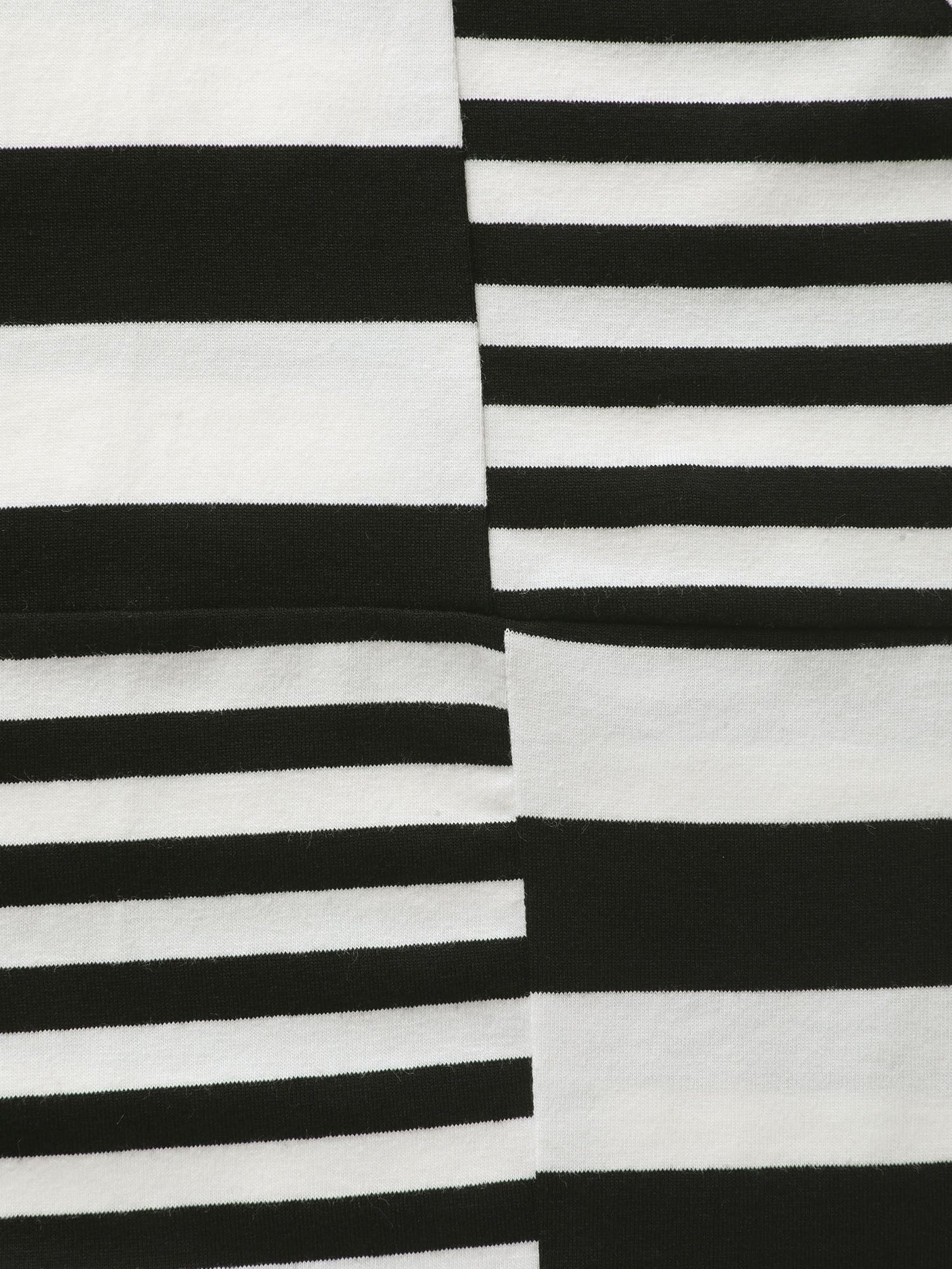 Irregular Stripes Color Contrast T-Shirt