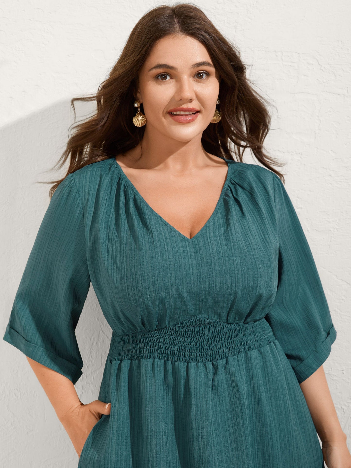 Textured Shirred-Waist Adjustable Pockets Midi Dress