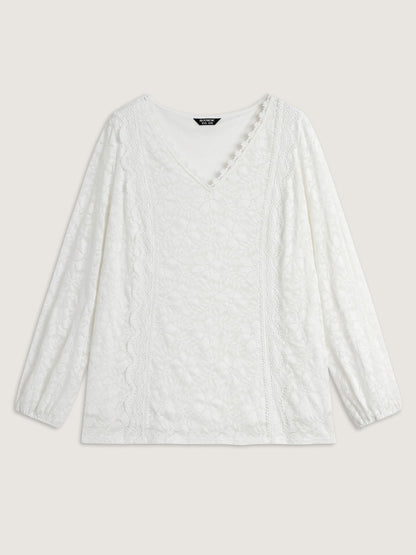 Stretchy Floral Lace V-Neck Blouse