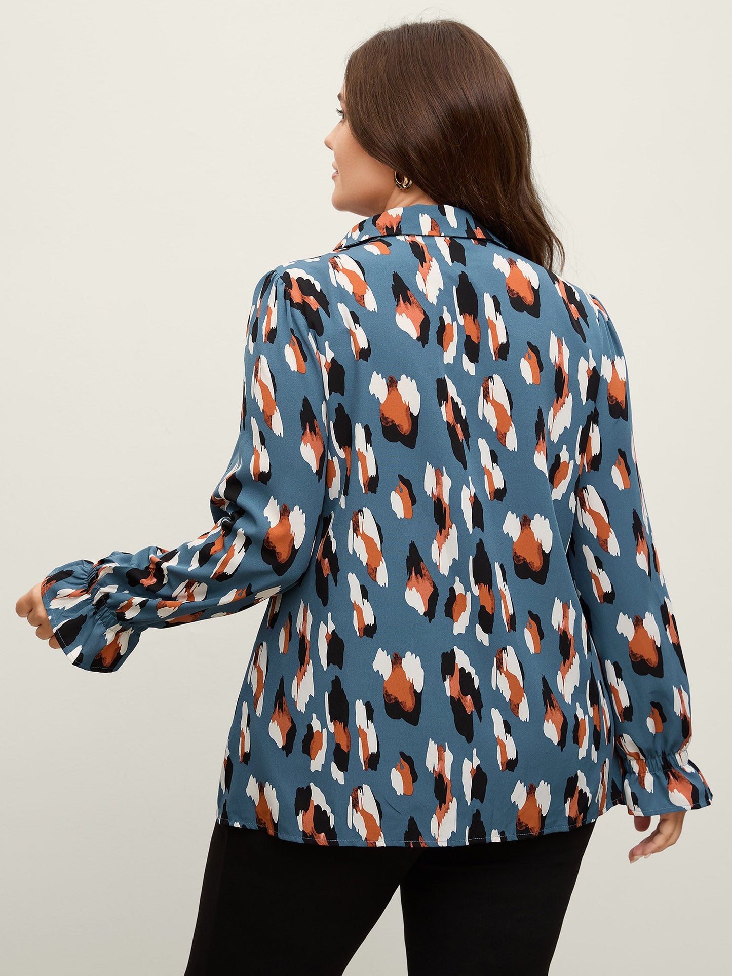 Colorful Leopard Stretchy Cuffs Lapel Collar Blouse