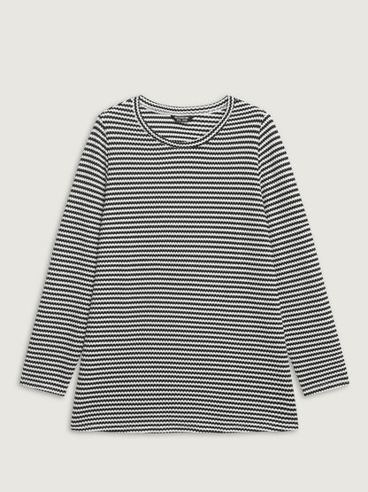 Geometric Texture Split Hem T-Shirt