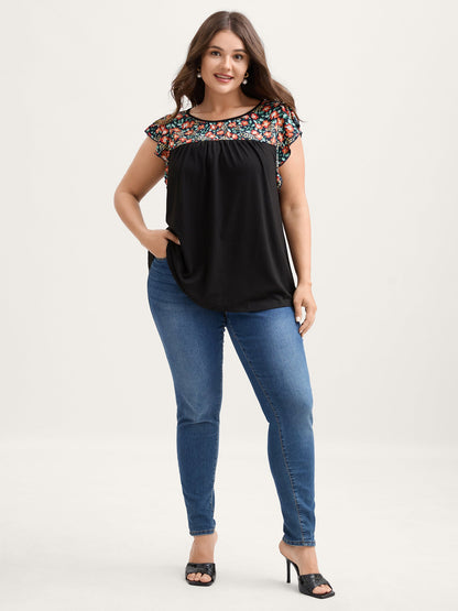 Floral Neckline Flutter Sleeve Contrast T-Shirt