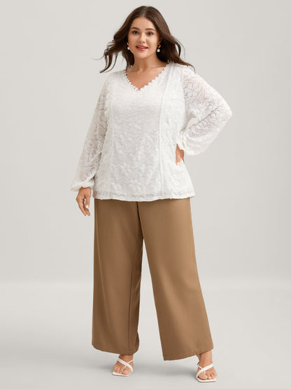 Stretchy Floral Lace V-Neck Blouse