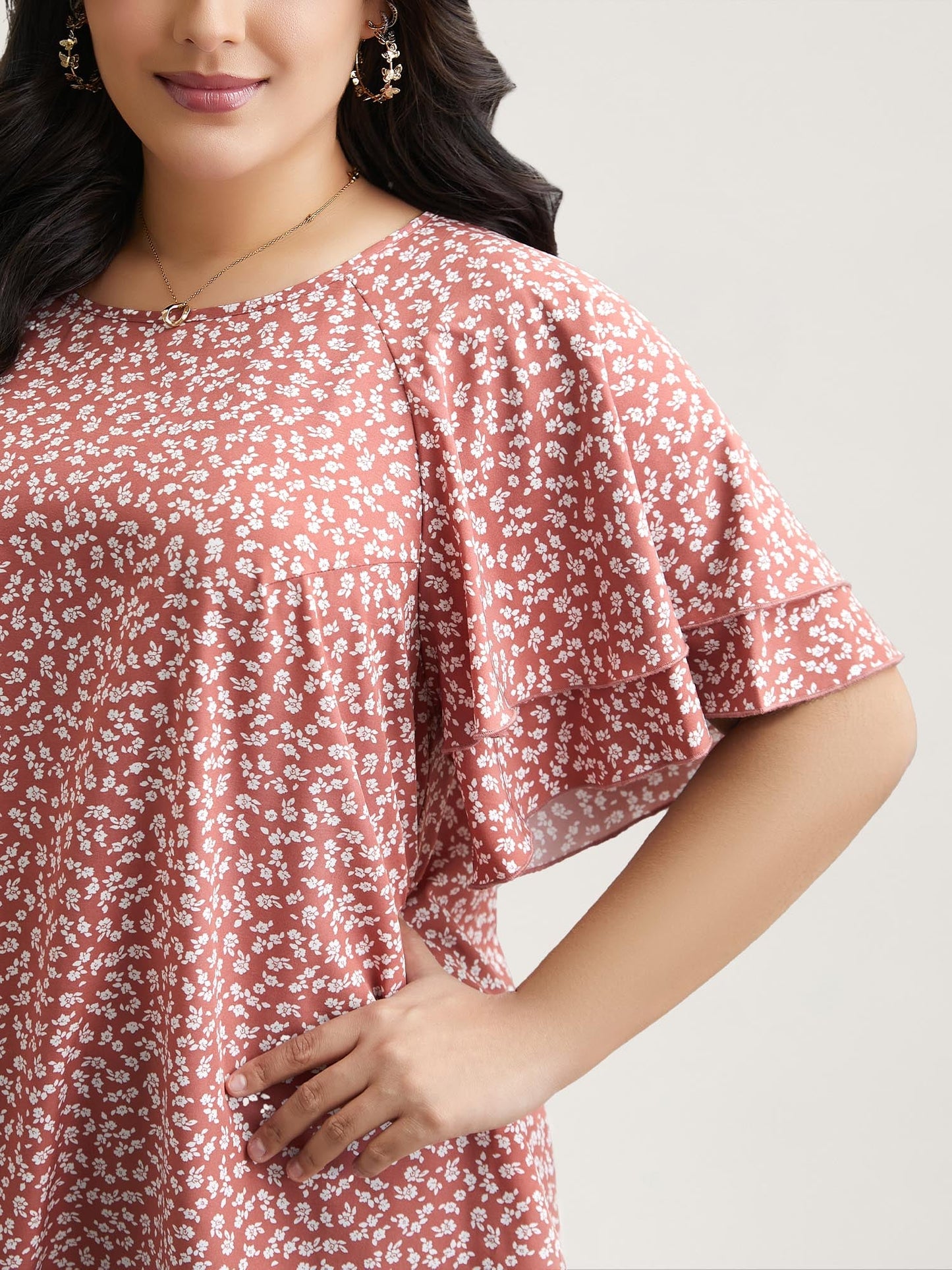 Ditsy Floral Print Tiered Lotus Leaf Sleeve Shirt
