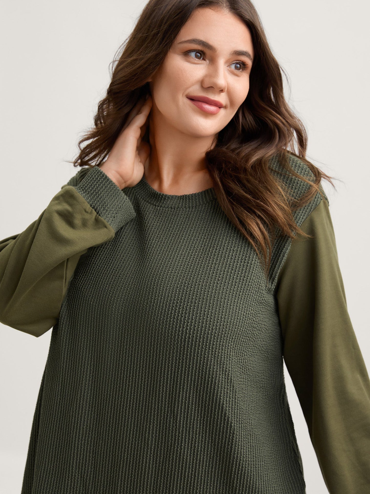 Textured Pit Strip Round Neck Sweatshirt