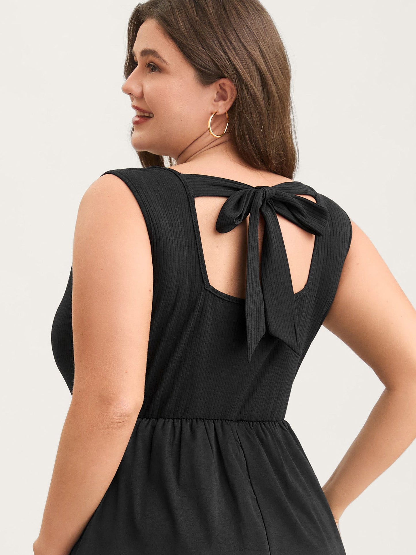 Backless Waist-Defining Tie Midi Dress