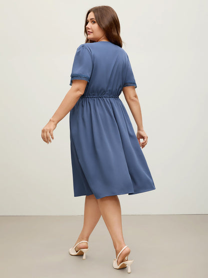Lace Trim Waist-Drawstring Solid Midi Dress